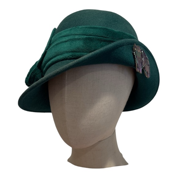 Chic Teal Women's Hat with Stylish Accent - Picture 3 of 8